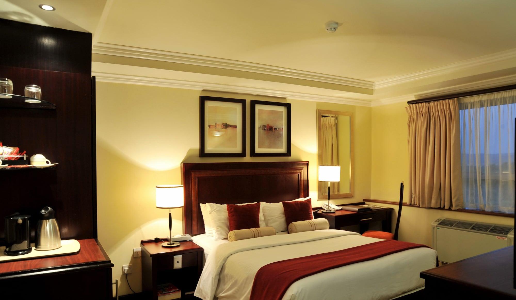 Cresta President Hotel Gaborone Esterno foto
