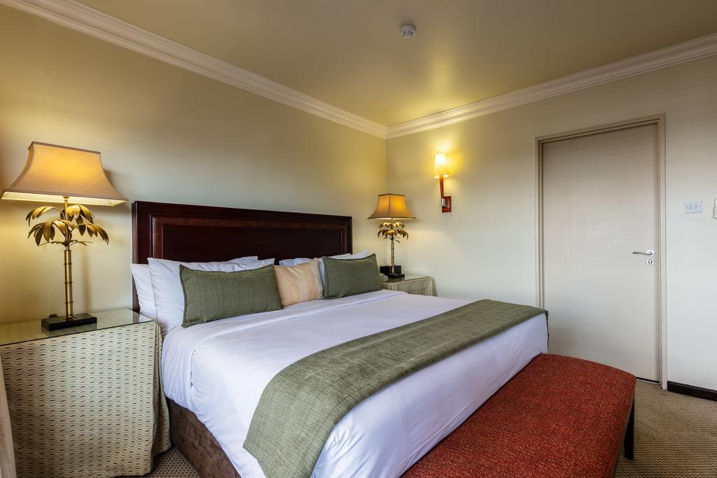 Cresta President Hotel Gaborone Esterno foto