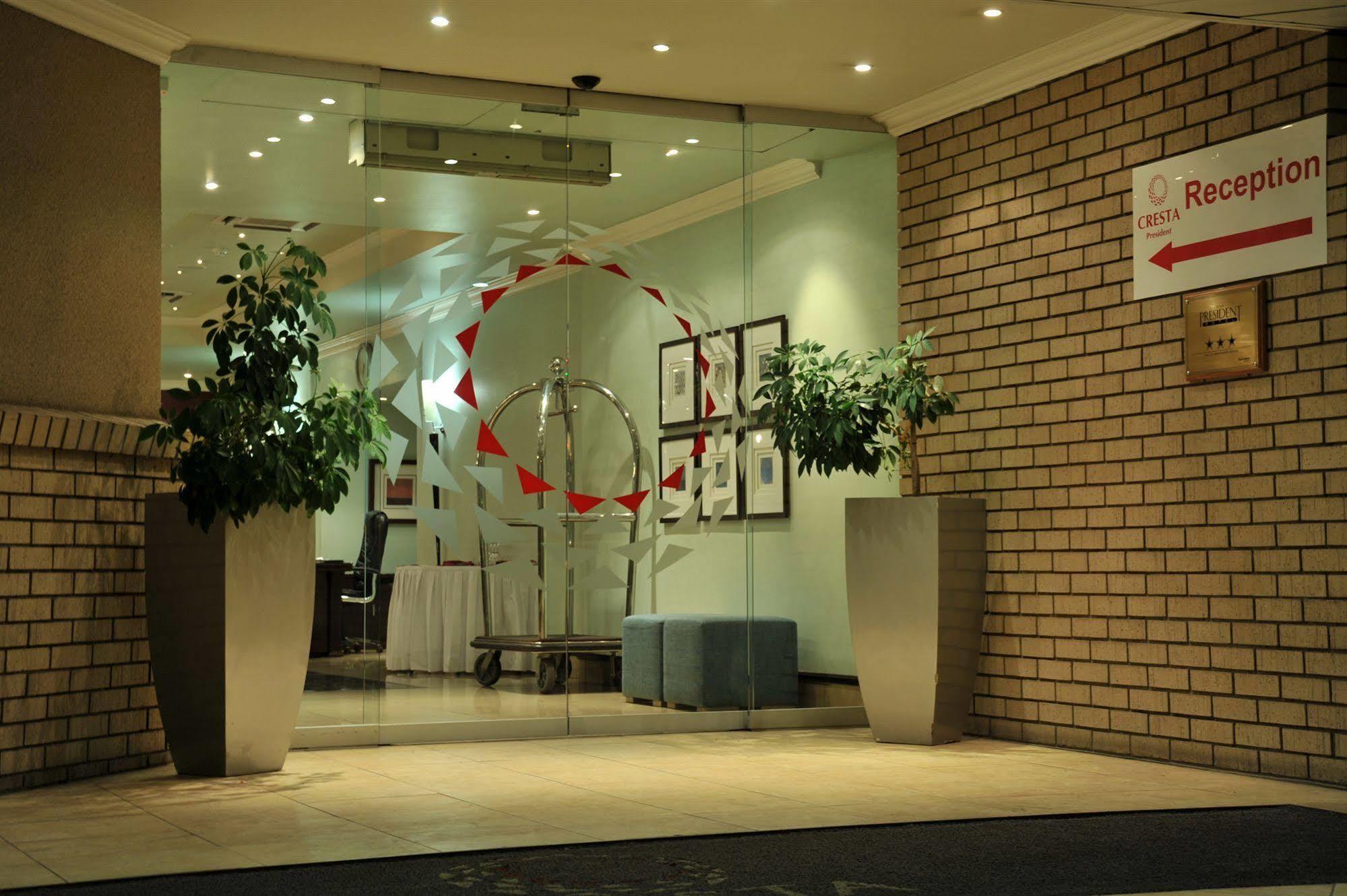 Cresta President Hotel Gaborone Esterno foto