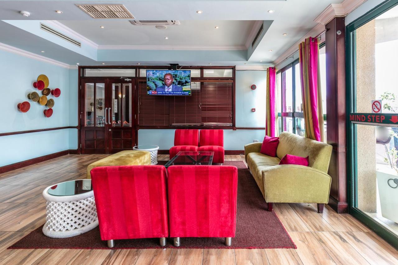 Cresta President Hotel Gaborone Esterno foto