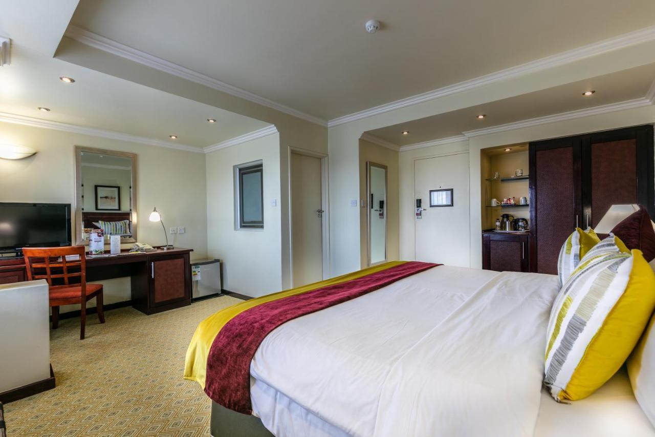 Cresta President Hotel Gaborone Esterno foto