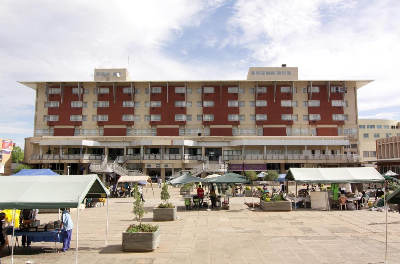 Cresta President Hotel Gaborone Esterno foto